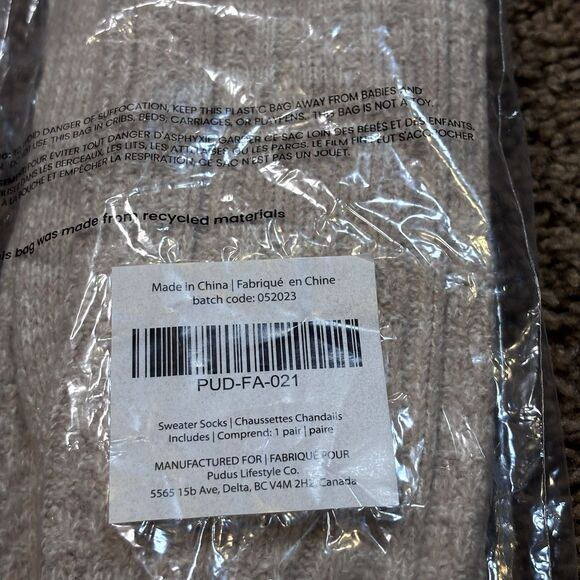 Pudus Beige Knee High Sweater Socks Size 6-10 NWT - Picture 2 of 8
